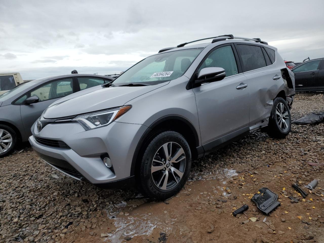 2017 Toyota Rav4 Xle vin: 2T3WFREV6HW401738