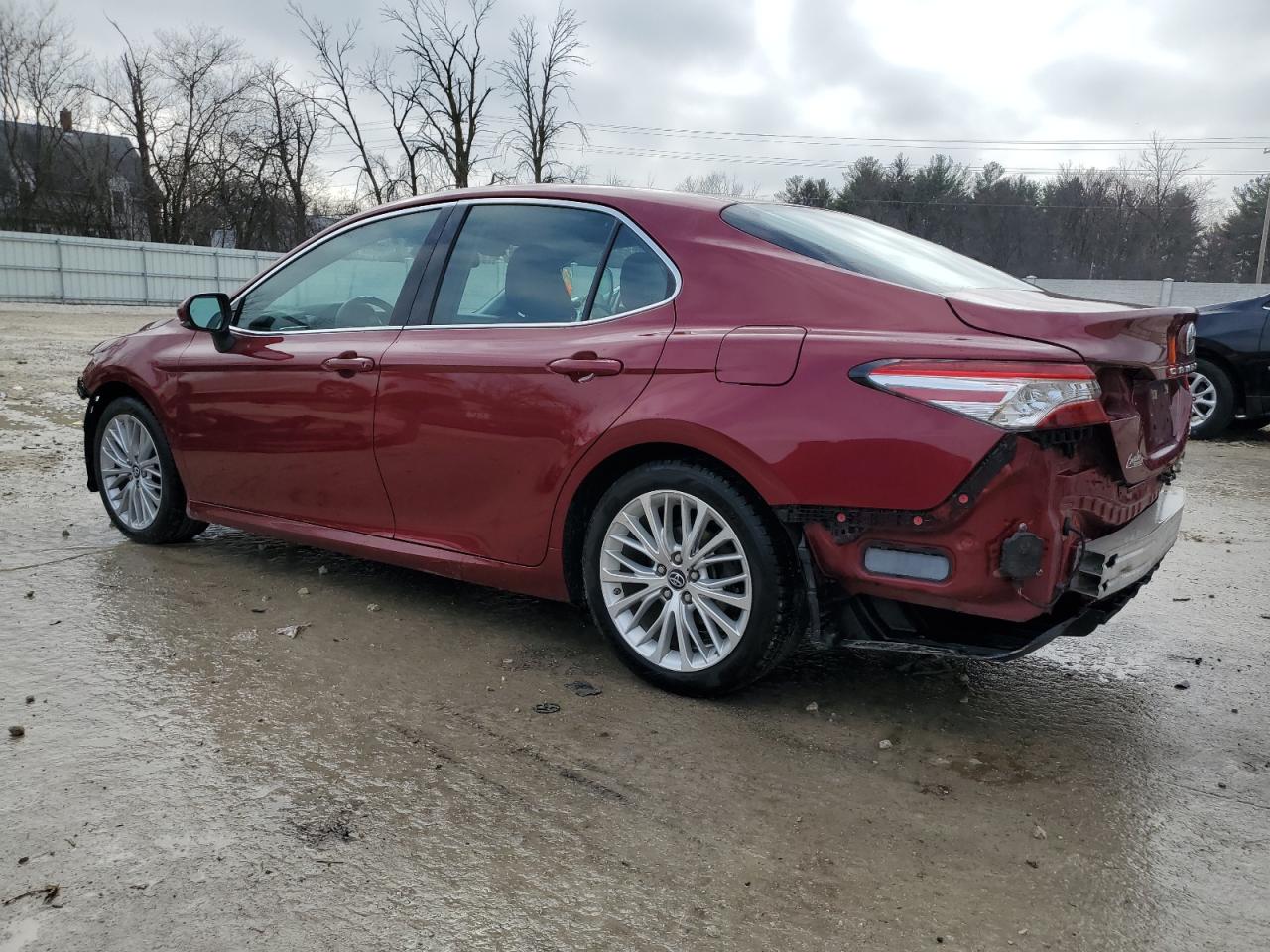4T1B11HK6JU541528 TOYOTA CAMRY 2018