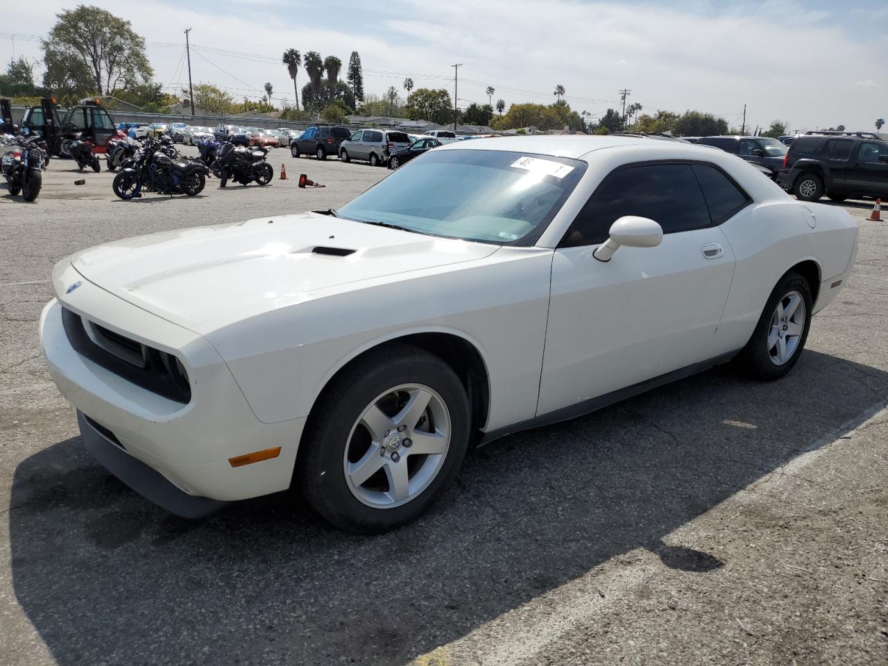 2B3LJ44V09H535394 2009 Dodge Challenger Se