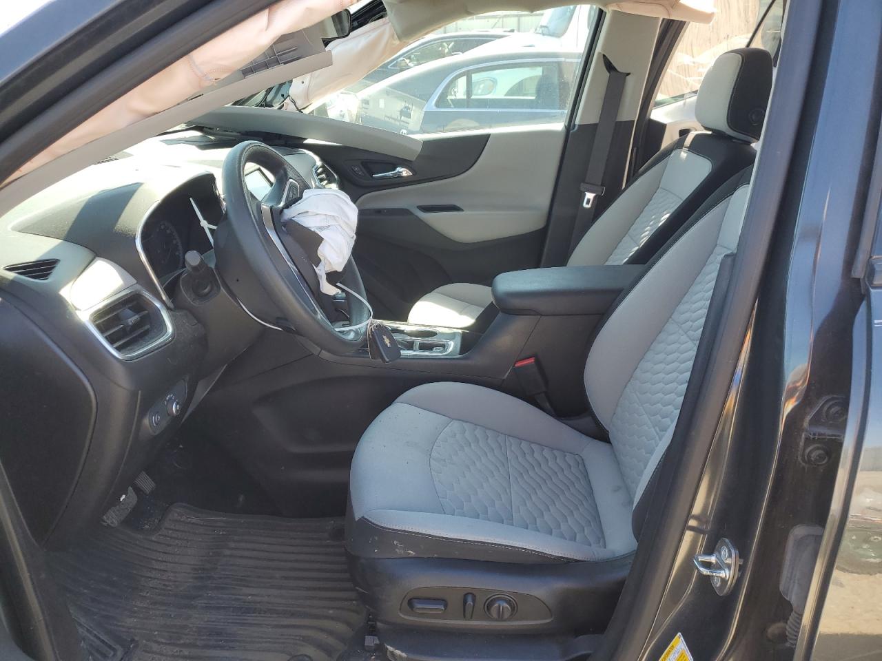 2GNAXHEV0K6127044 CHEVROLET EQUINOX 2019