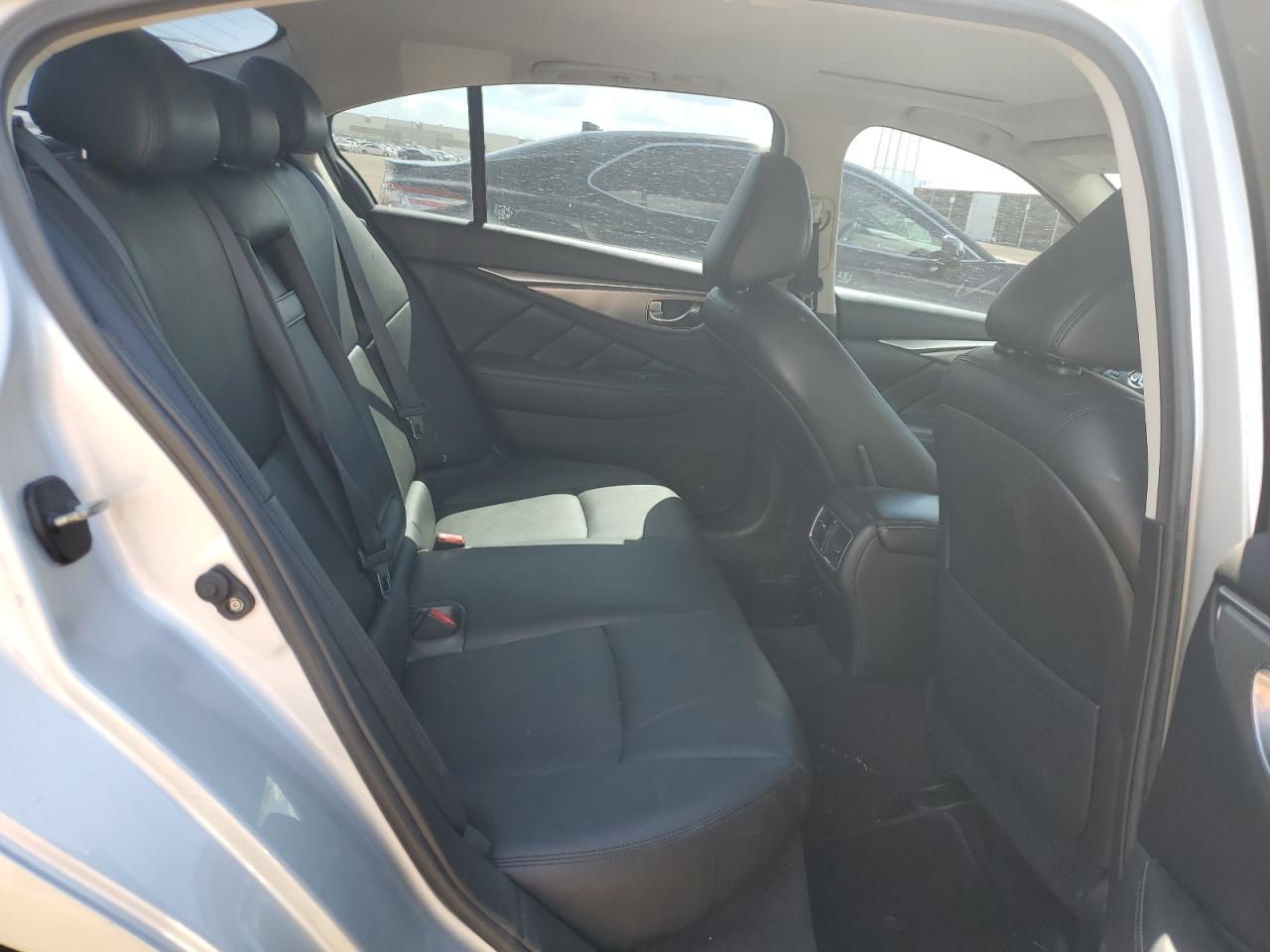 JN1EV7AP9HM739757 INFINITI Q50 2017