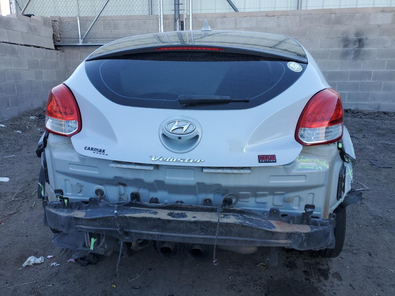 KMHTC6AD4FU218559 2015 Hyundai Veloster