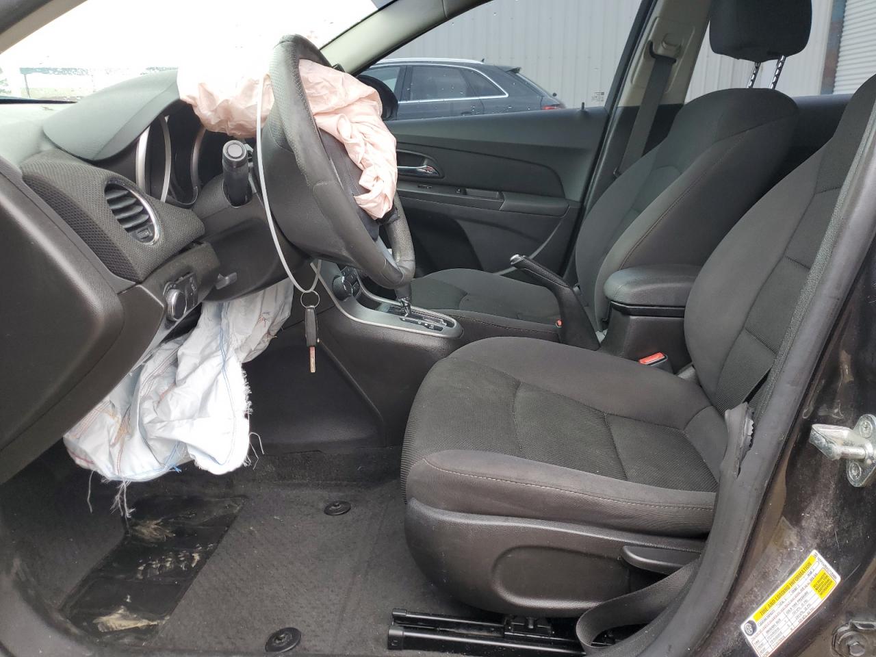 1G1PE5SBXG7125660 CHEVROLET CRUZE 2016