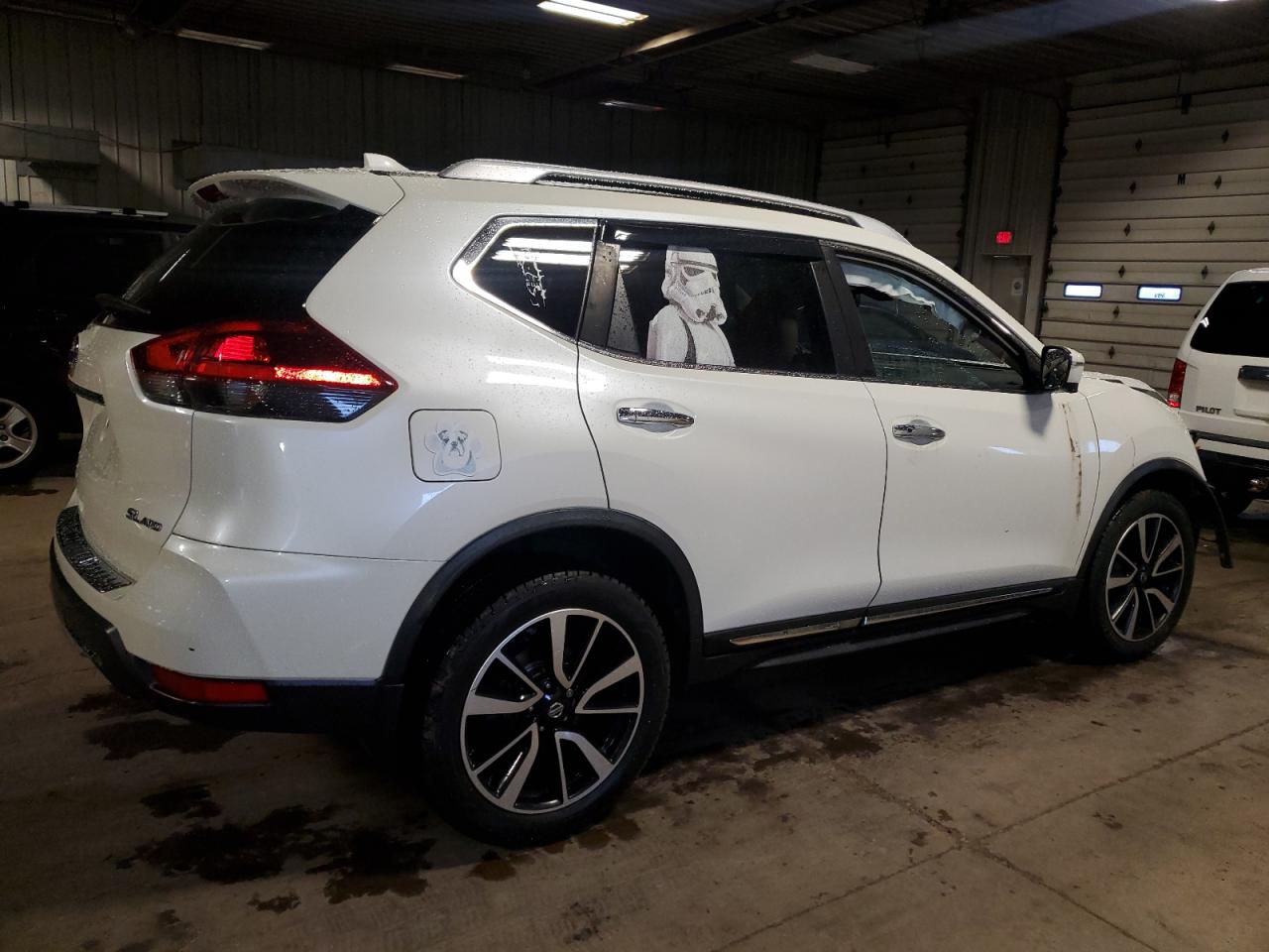 JN8AT2MV2JW315432 NISSAN ROGUE 2018