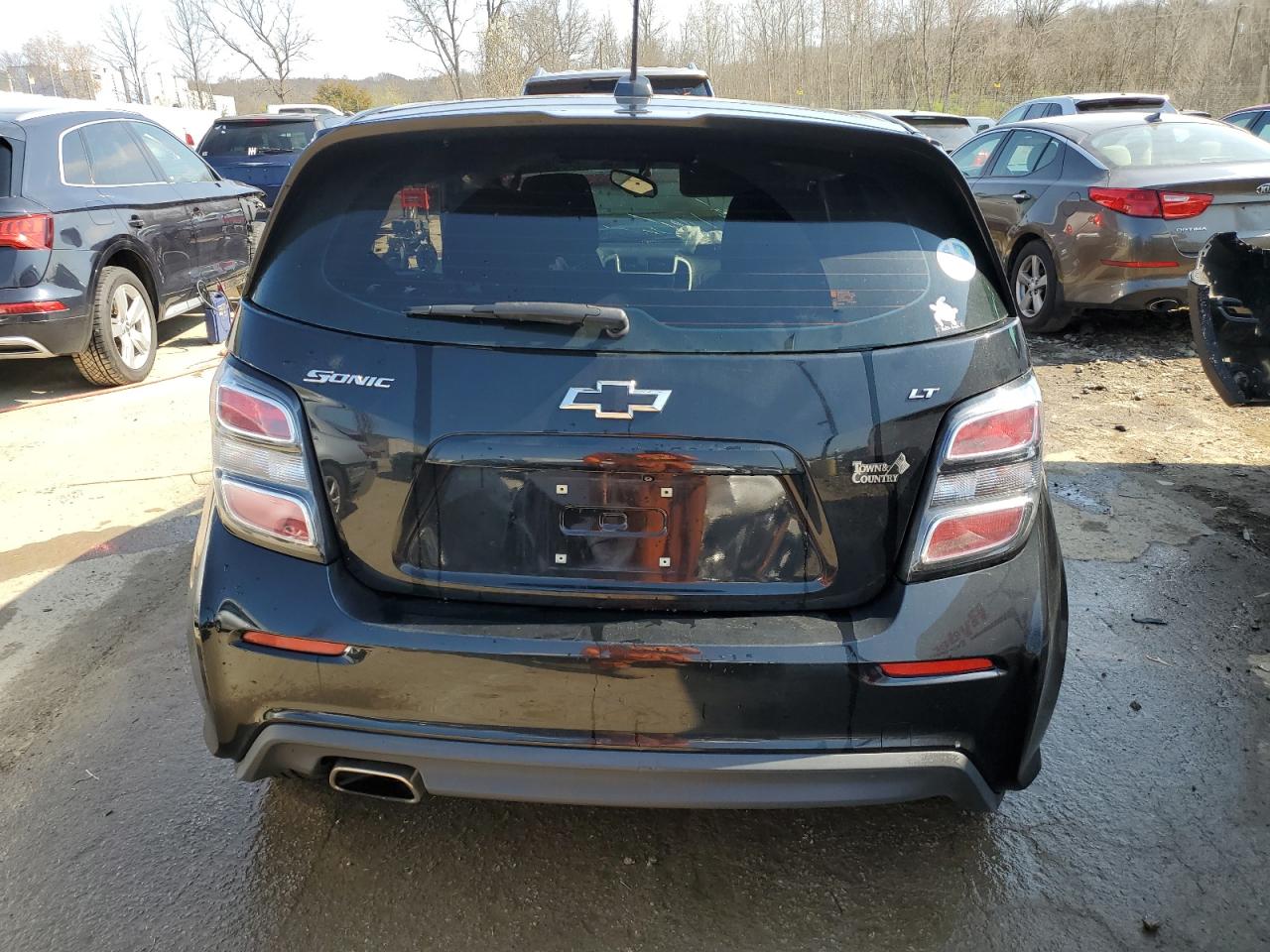 1G1JD6SH0J4107180 CHEVROLET SONIC 2018