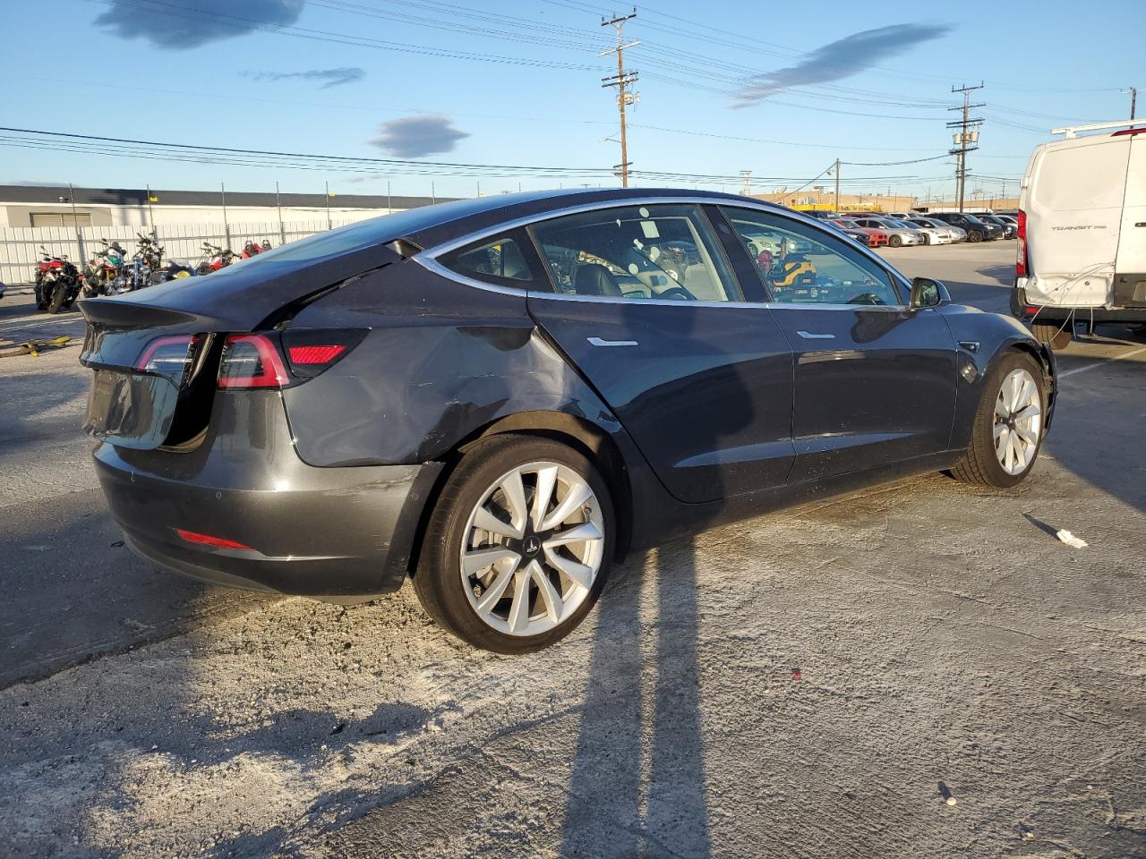 2018 Tesla Model 3 vin: 5YJ3E1EA6JF151644