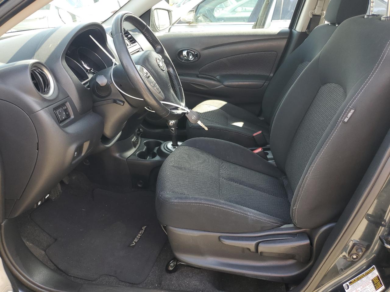 3N1CN7AP9HL830805 NISSAN VERSA 2017
