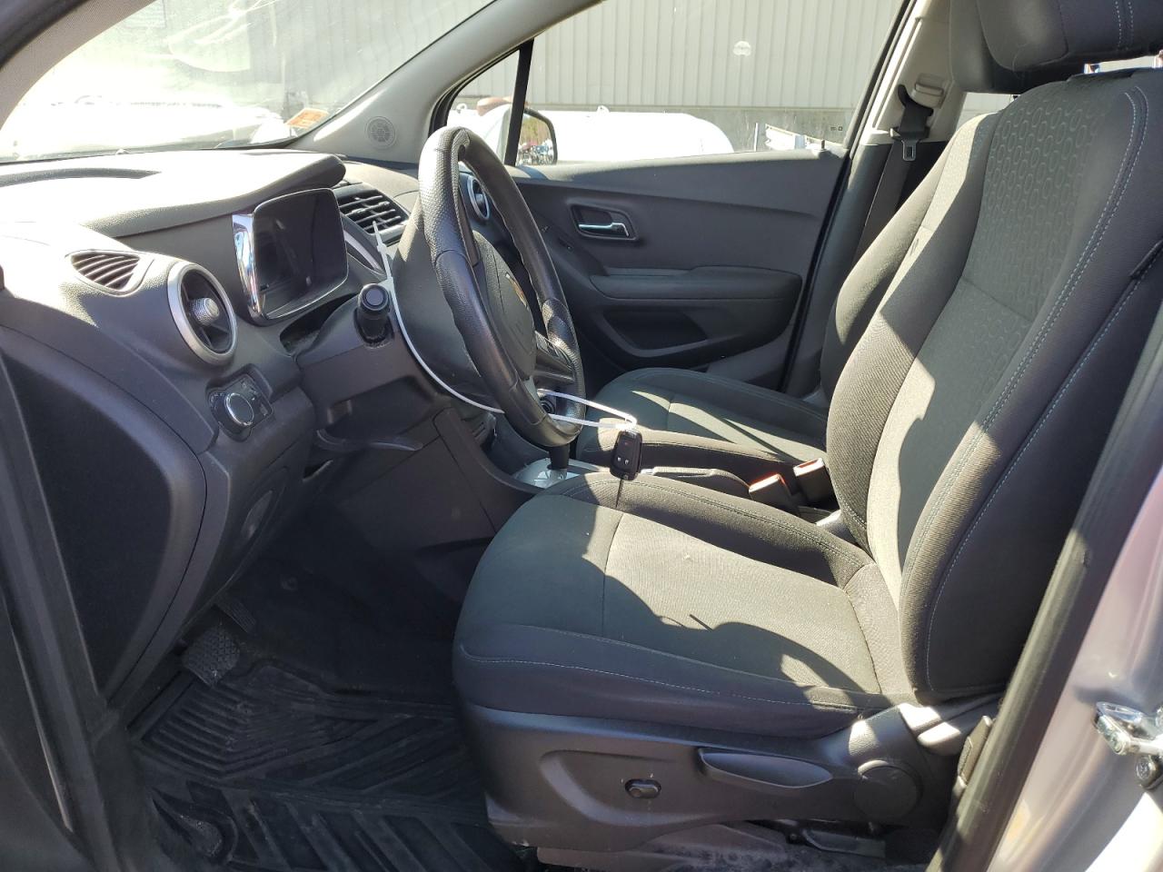 KL7CJNSB6GB539756 CHEVROLET TRAX 2016