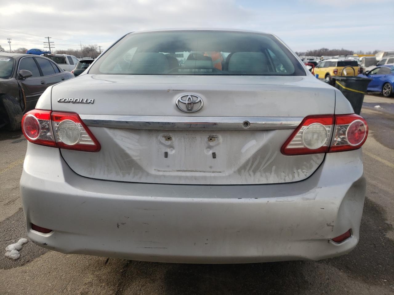 2013 Toyota Corolla Base vin: 5YFBU4EE0DP214801