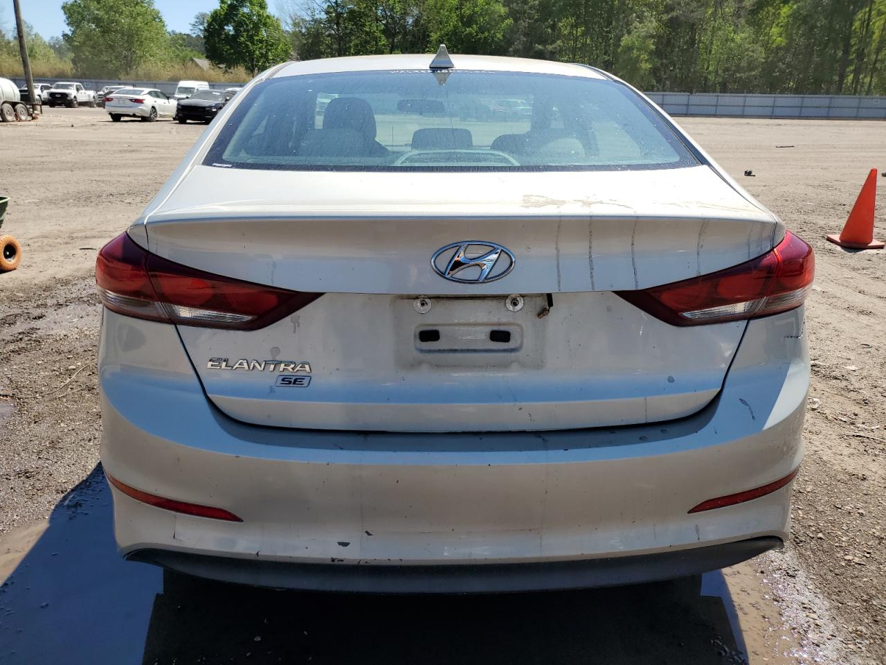 5NPD74LF8HH103380 2017 Hyundai Elantra Se