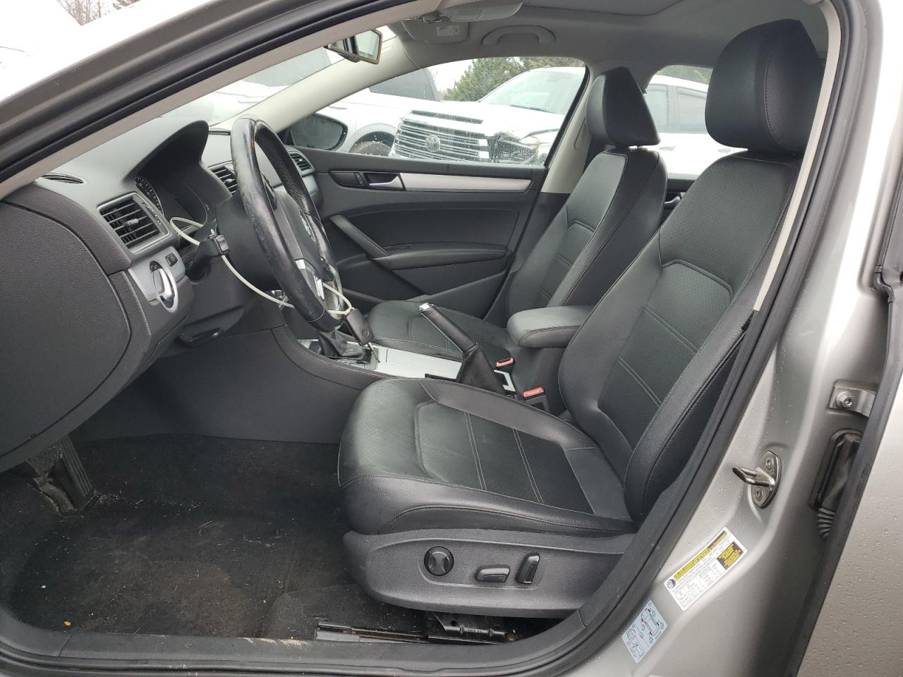 1VWBP7A31CC074842 2012 Volkswagen Passat Se