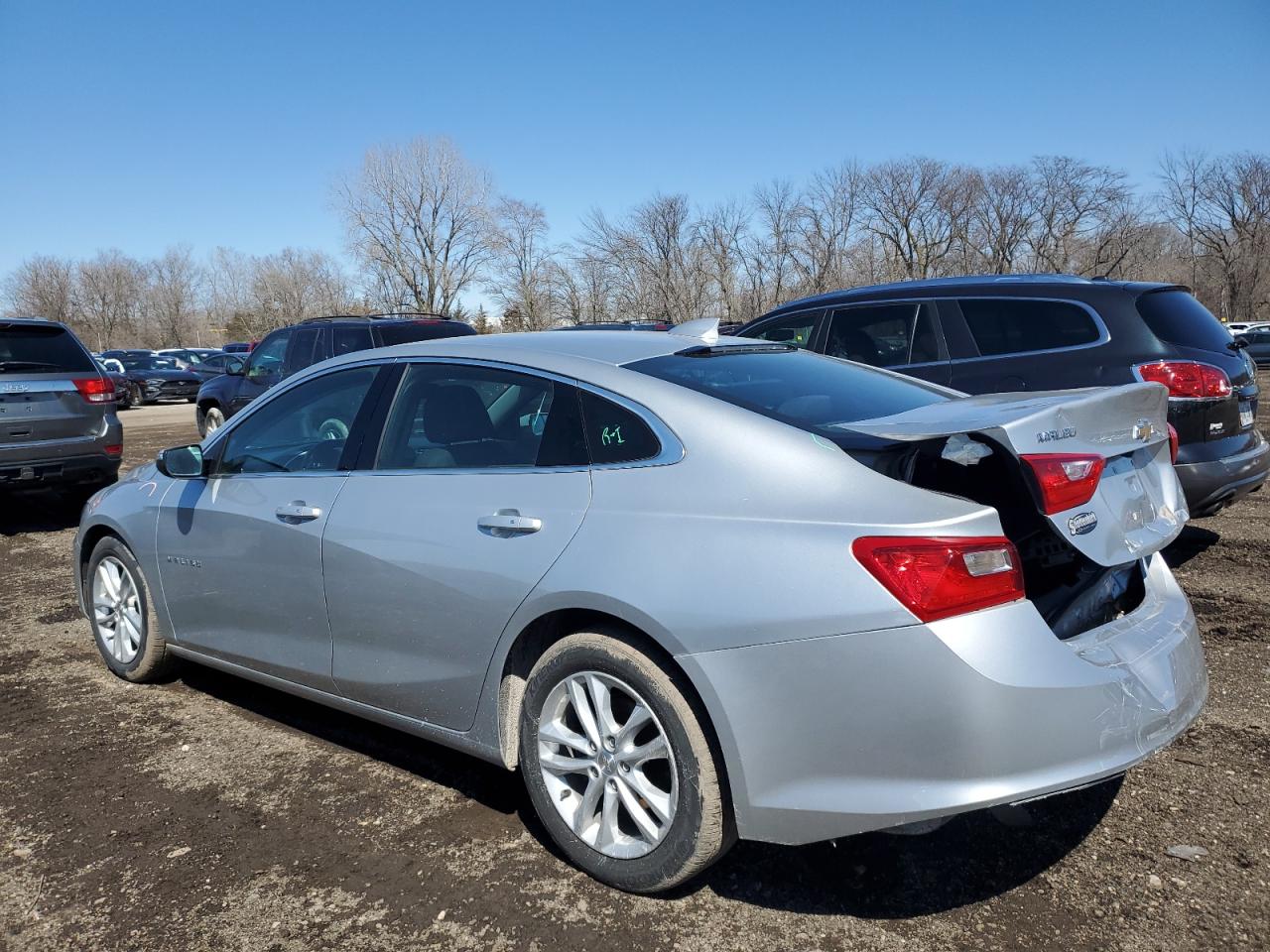 1G1ZD5ST1JF172707 2018 Chevrolet Malibu Lt