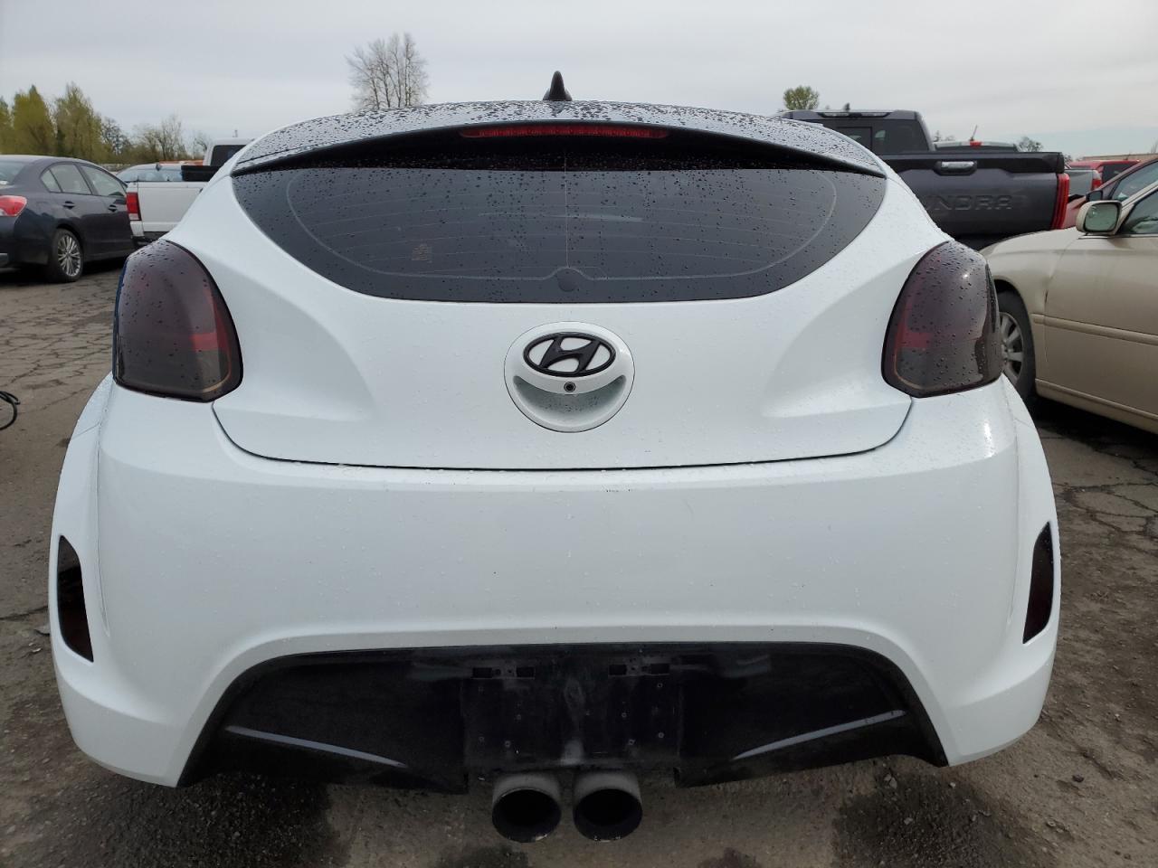 KMHTC6AD7GU257826 2016 Hyundai Veloster