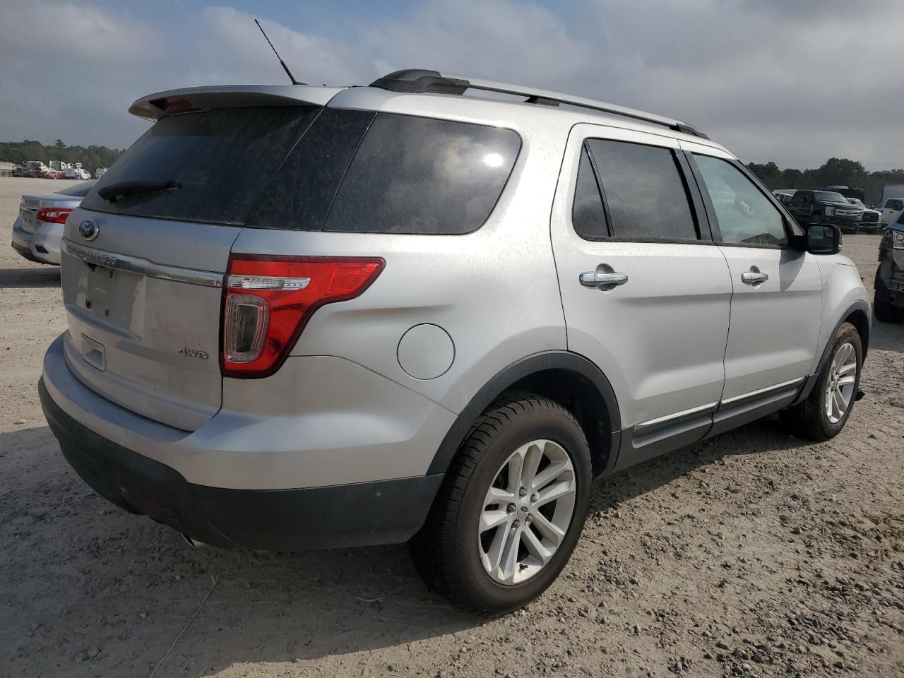 1FM5K8D8XEGB76529 2014 Ford Explorer Xlt