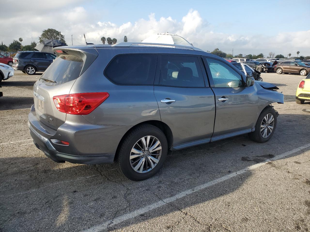 5N1DR2MN5JC636272 2018 Nissan Pathfinder S