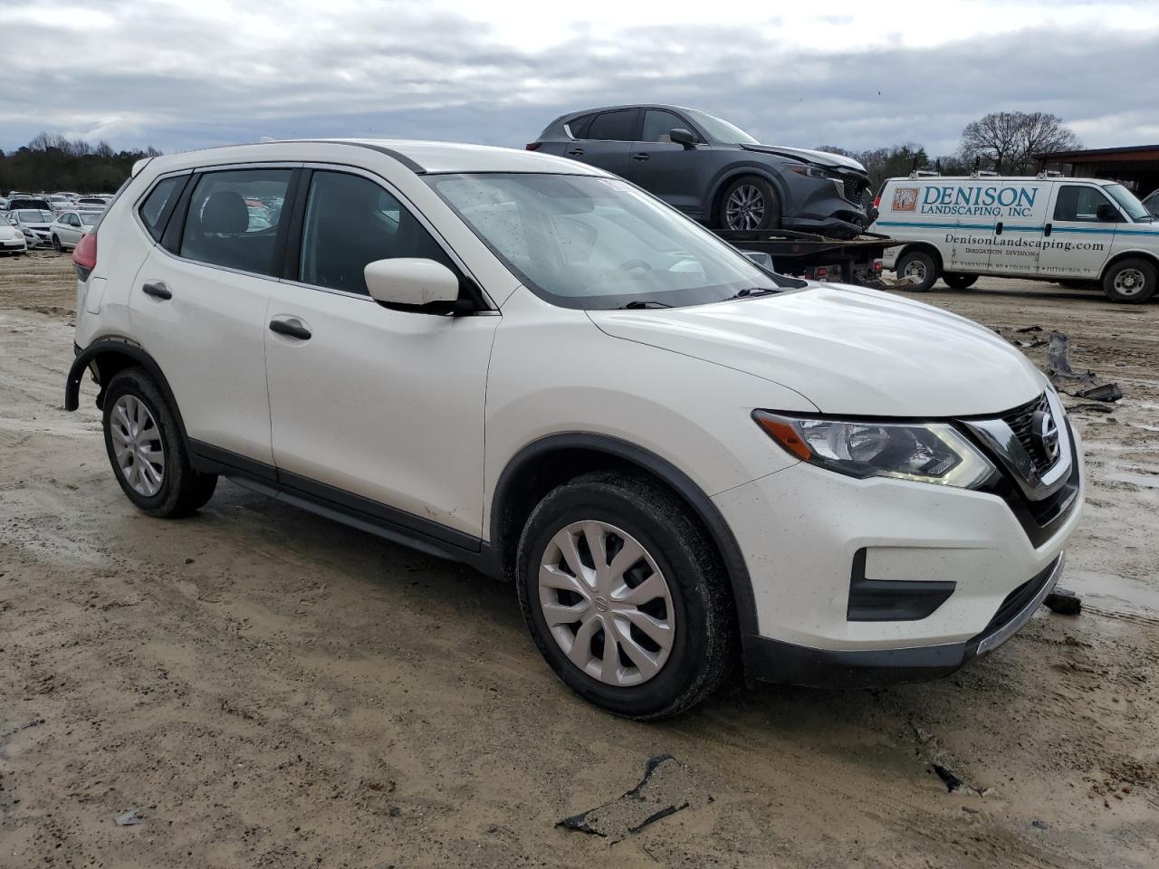 JN8AT2MV6HW007917 NISSAN ROGUE 2017