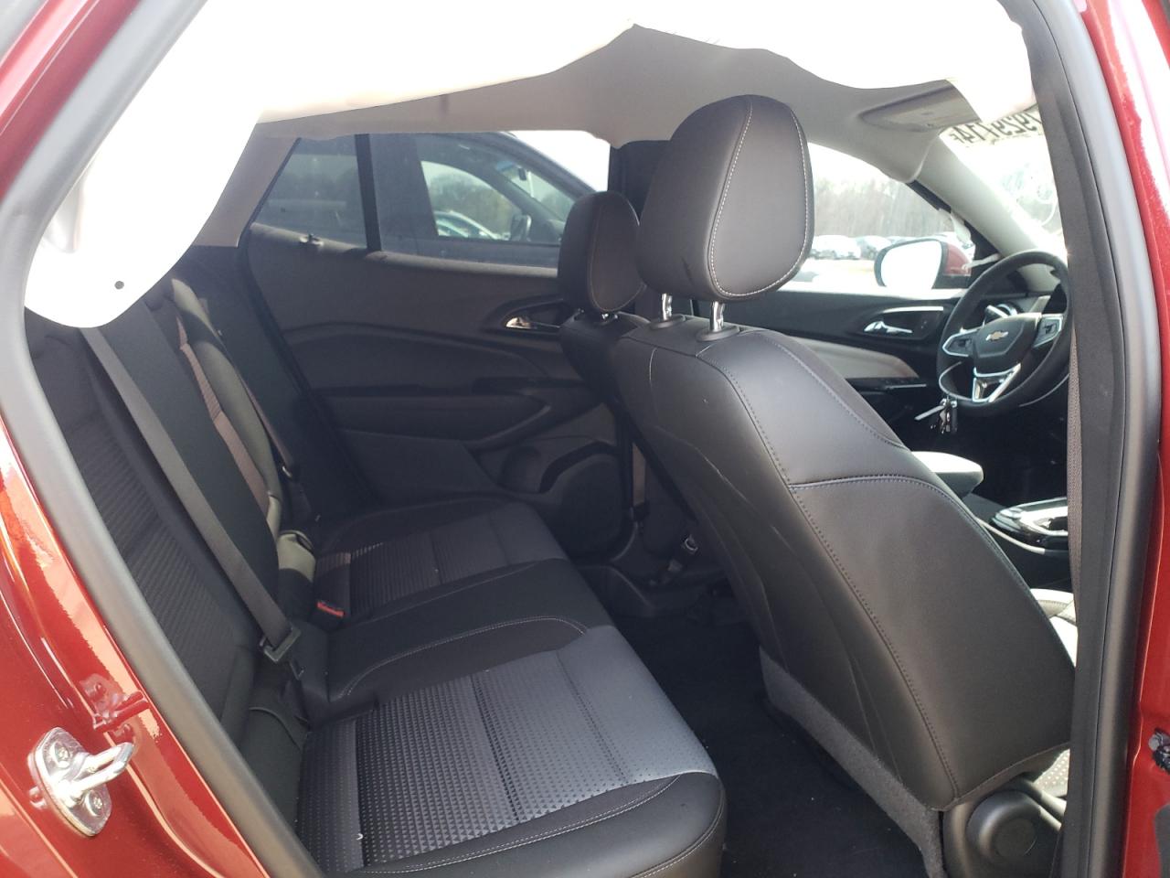 KL77LHE21RC114046 CHEVROLET TRAX 2024