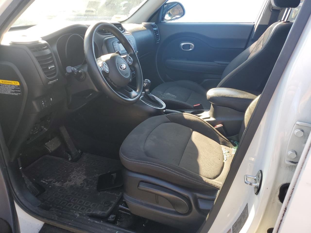 KNDJN2A2XG7400747 KIA SOUL 2016
