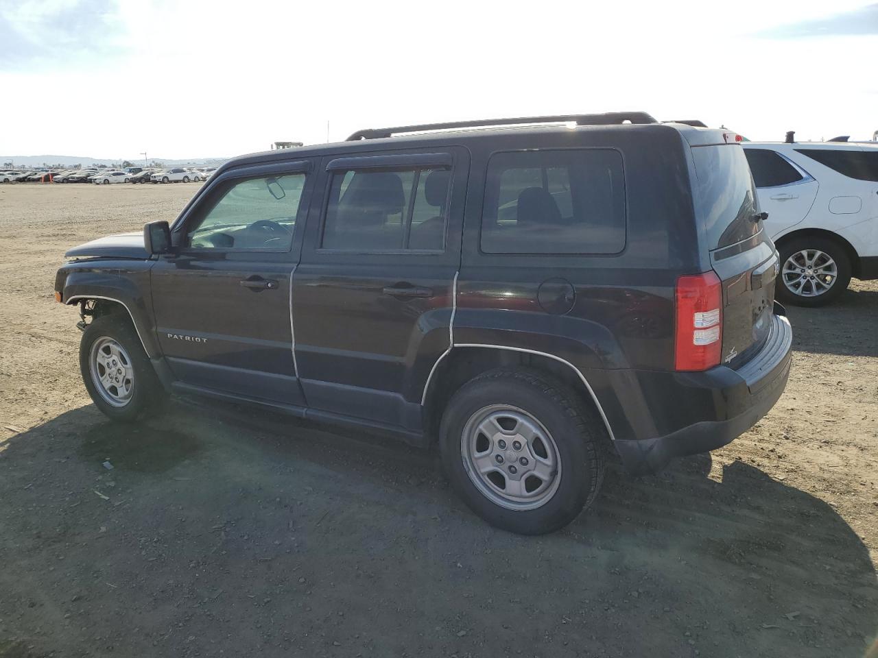 1C4NJPBB3GD656576 2016 Jeep Patriot Sport