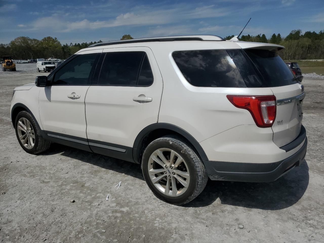 1FM5K8D86KGA45772 2019 Ford Explorer Xlt