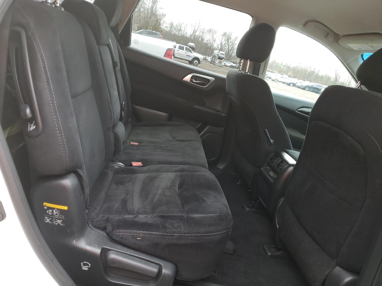 5N1AR2MM8GC630713 NISSAN PATHFINDER 2016