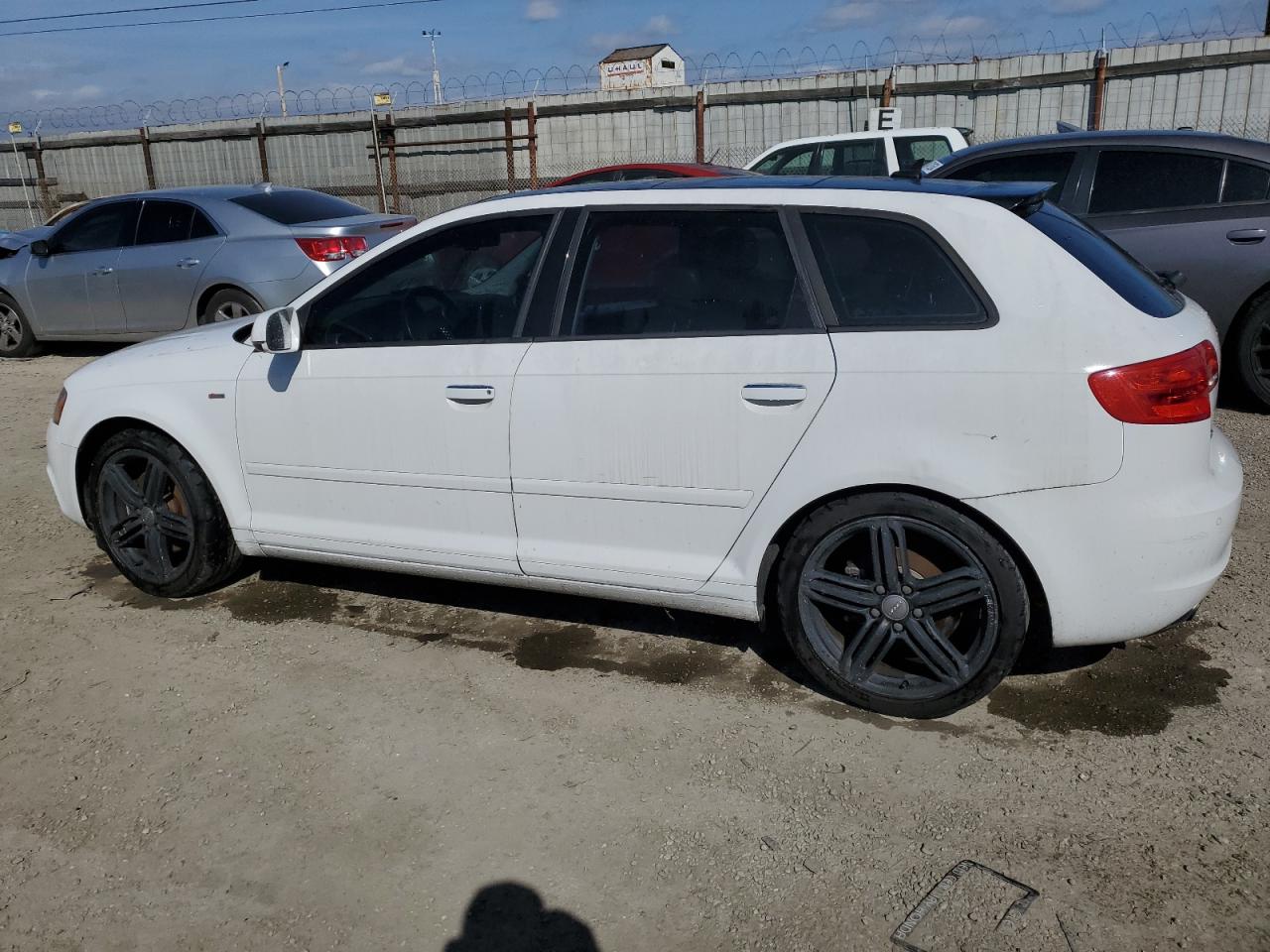 WAUKEAFM4BA061887 2011 Audi A3 Premium Plus