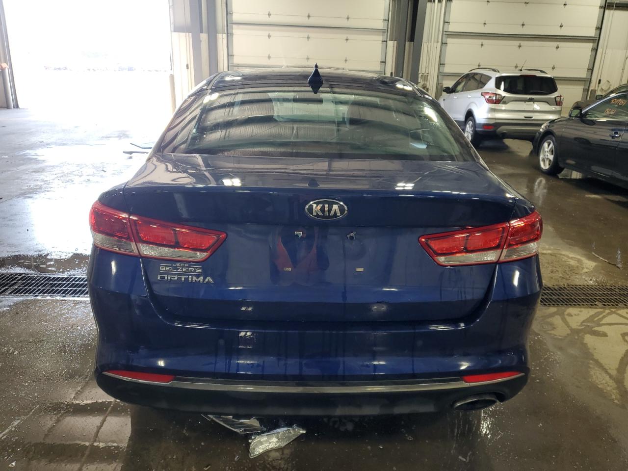 2018 Kia Optima Lx vin: 5XXGT4L37JG267624