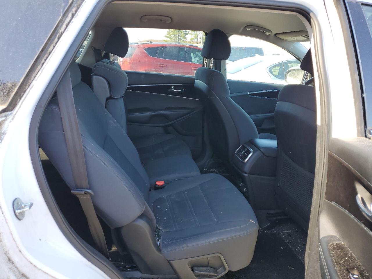 5XYPGDA50JG416363 2018 Kia Sorento Lx