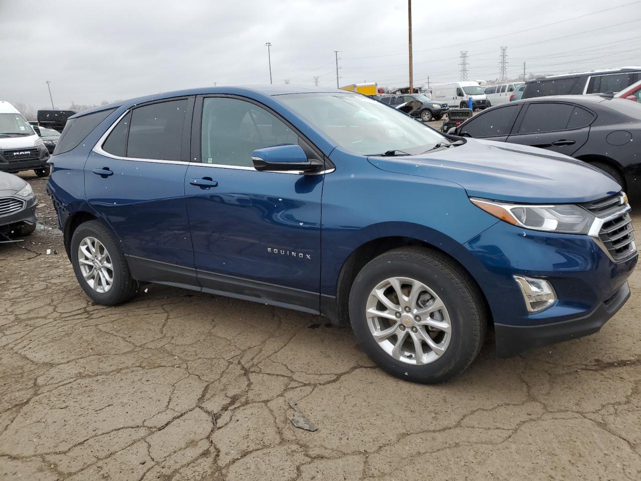 2GNAXUEVXM6110716 CHEVROLET EQUINOX 2021