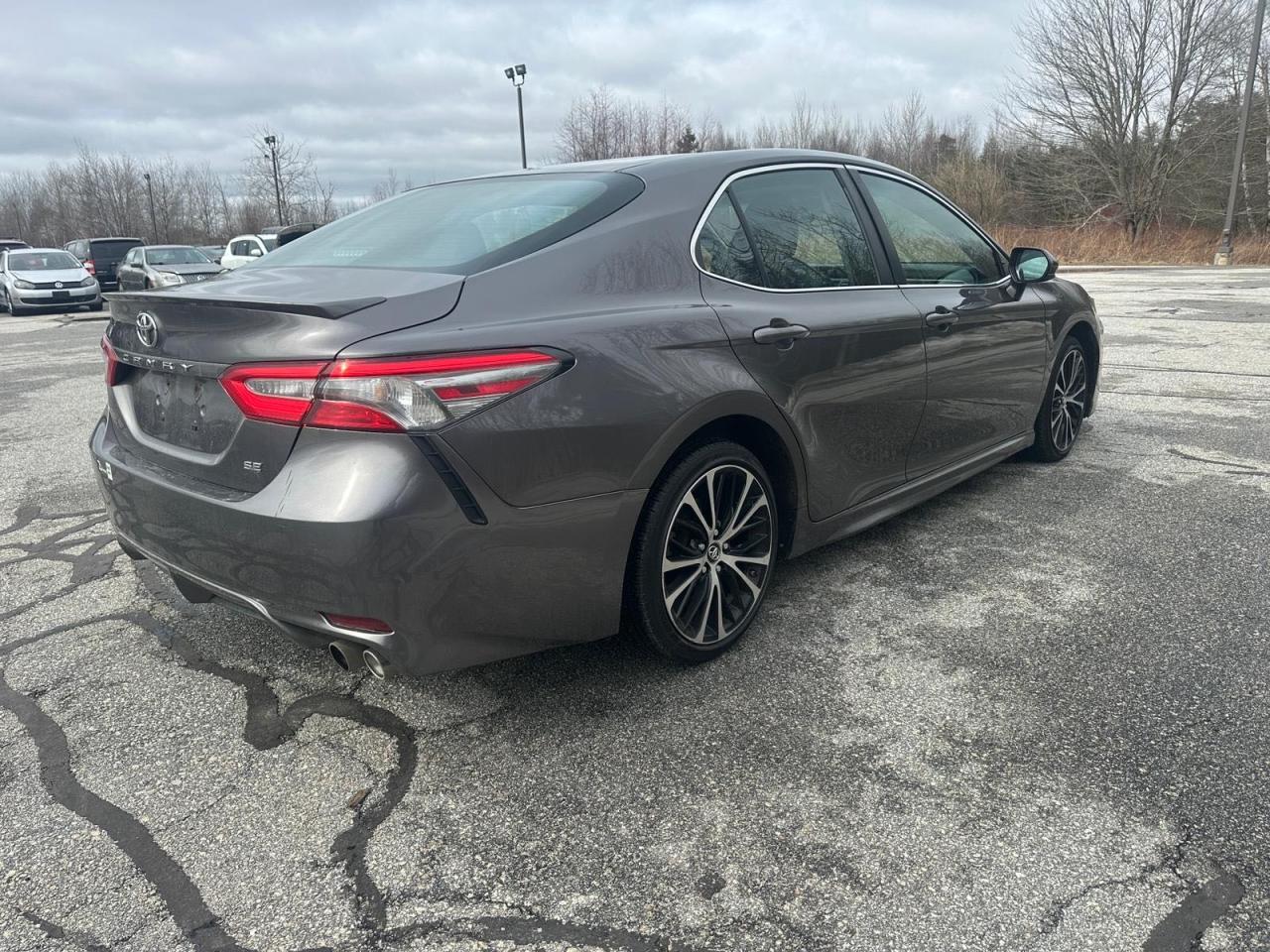 4T1B11HK5JU043577 TOYOTA CAMRY 2018