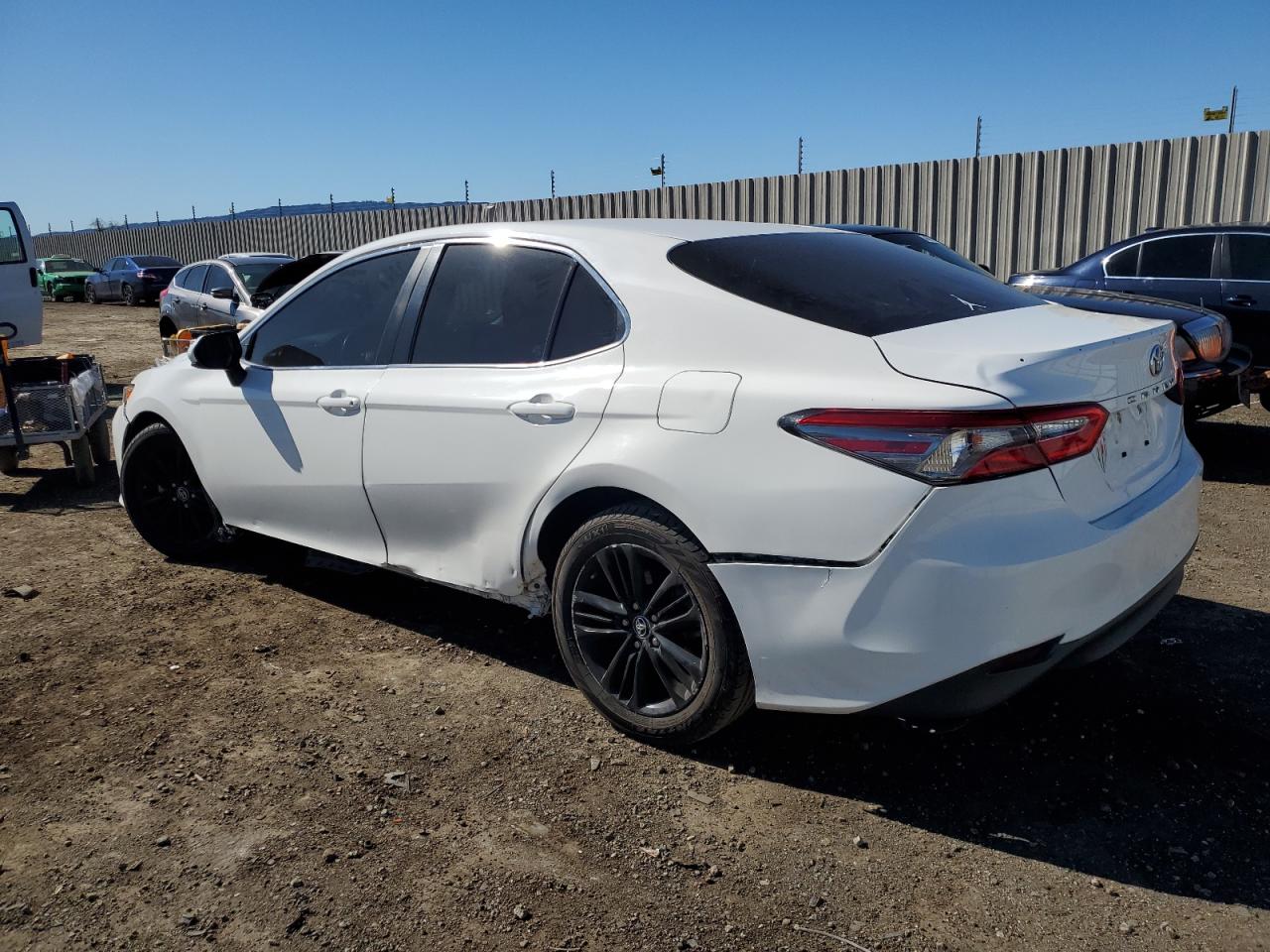 4T1B11HK9JU112092 TOYOTA CAMRY 2018