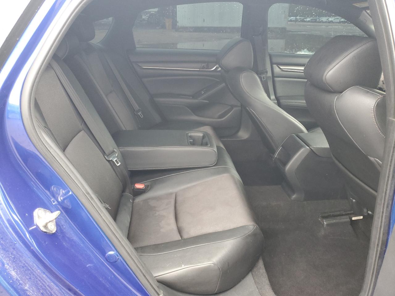 1HGCV1F39KA028027 HONDA ACCORD 2019