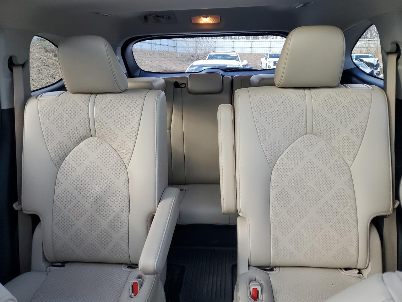 5TDFZRBH8MS147676 2021 Toyota Highlander Platinum