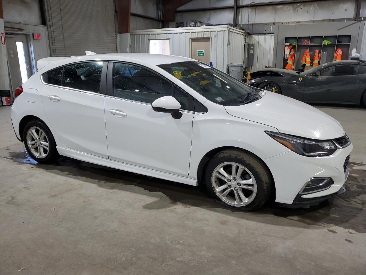 3G1BE6SM8JS546979 2018 Chevrolet Cruze Lt