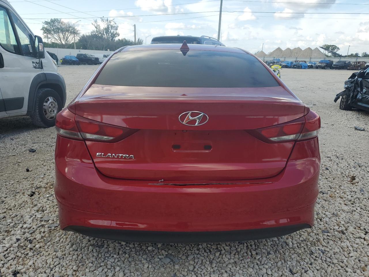 5NPD84LF8HH031576 HYUNDAI ELANTRA 2017