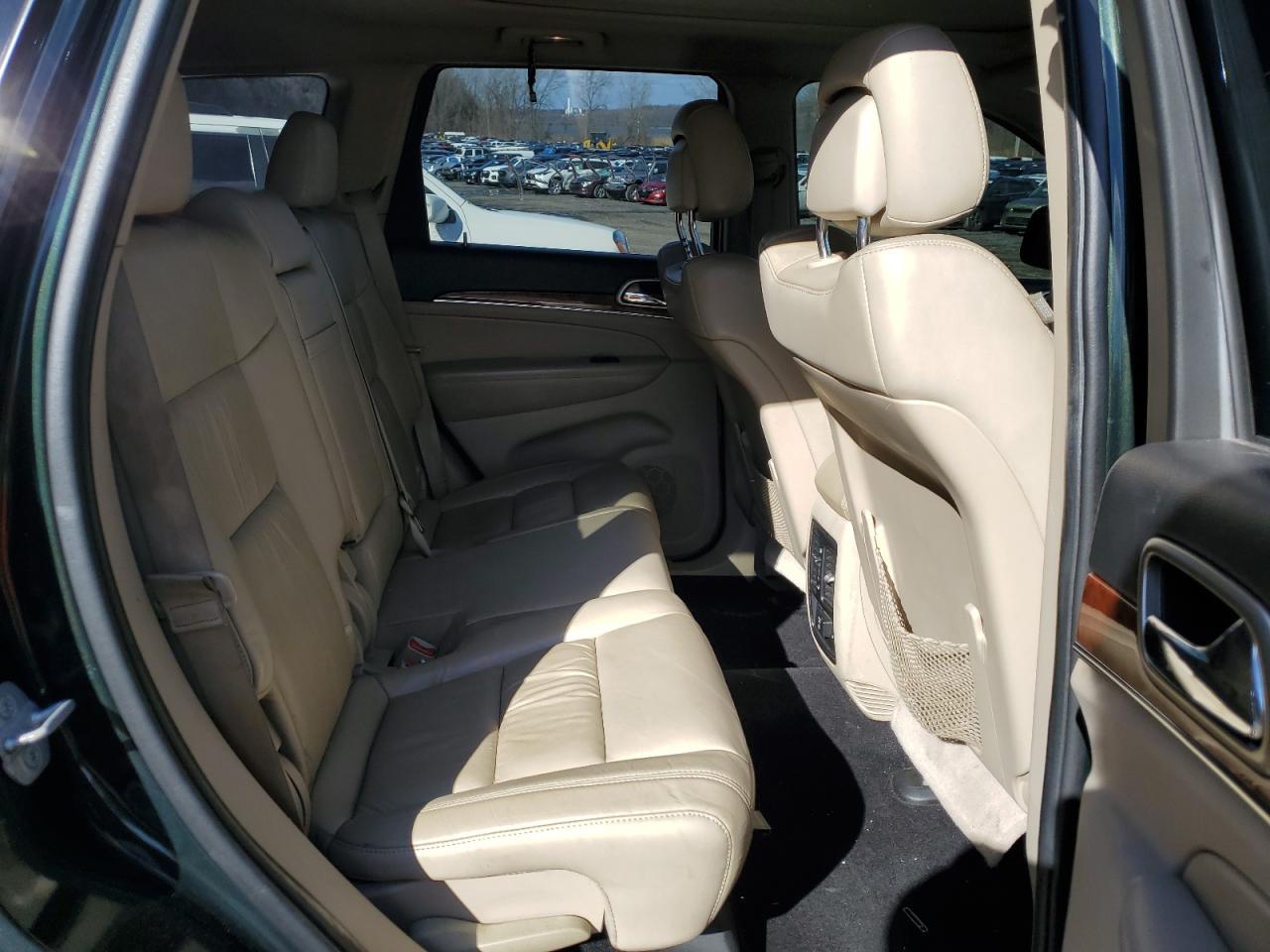 1J4RR5GG7BC596877 2011 Jeep Grand Cherokee Limited