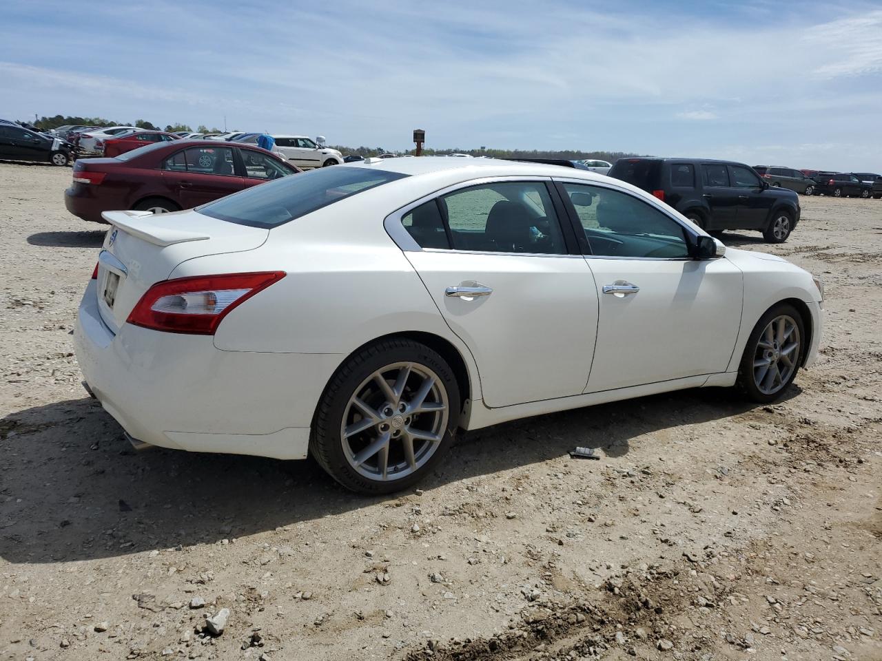 1N4AA5AP5BC815361 2011 Nissan Maxima S