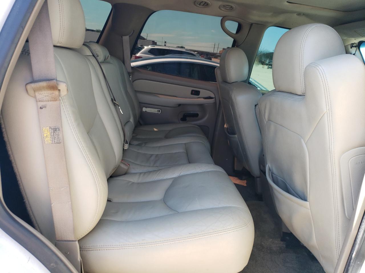 1GNEC13Z13R135766 2003 Chevrolet Tahoe C1500