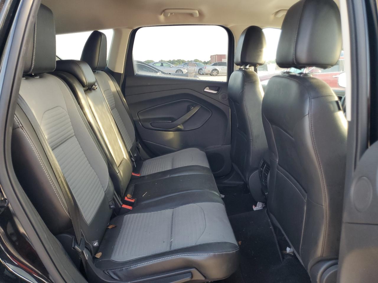 1FMCU0GD3HUD65735 FORD ESCAPE 2017