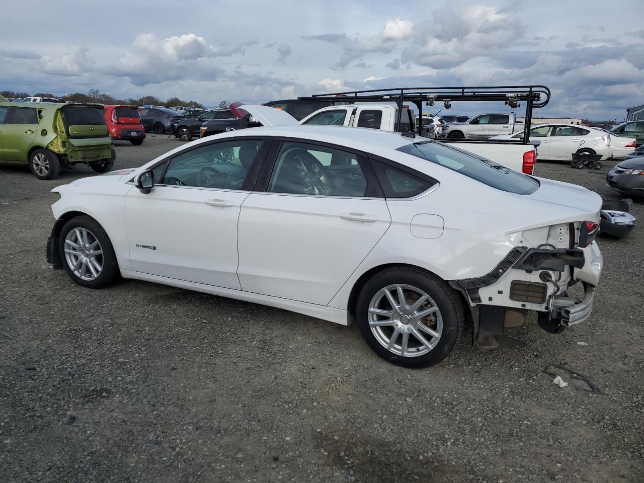 3FA6P0LU5HR384797 FORD FUSION 2017