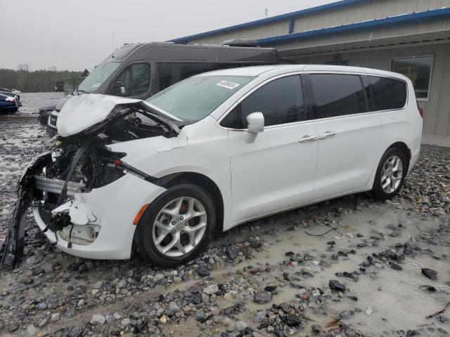 Lot #2371176434 2018 CHRYSLER PACIFICA T salvage car