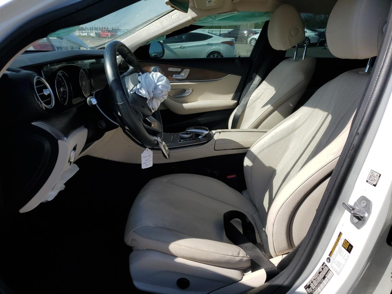 WDDZF4JB4JA407589 2018 Mercedes-Benz E 300