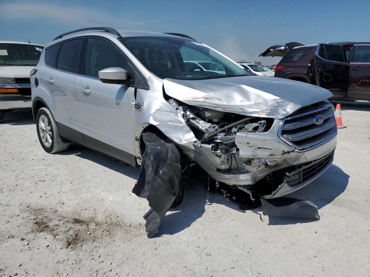 1FMCU0GD7HUE86543 FORD ESCAPE 2017