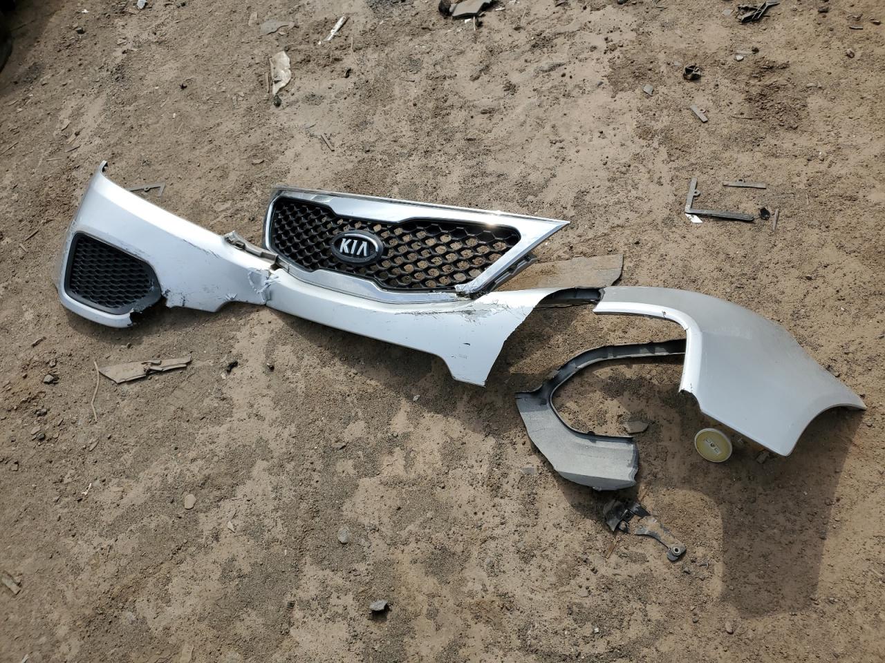 5XYKT3A1XDG377279 2013 Kia Sorento Lx