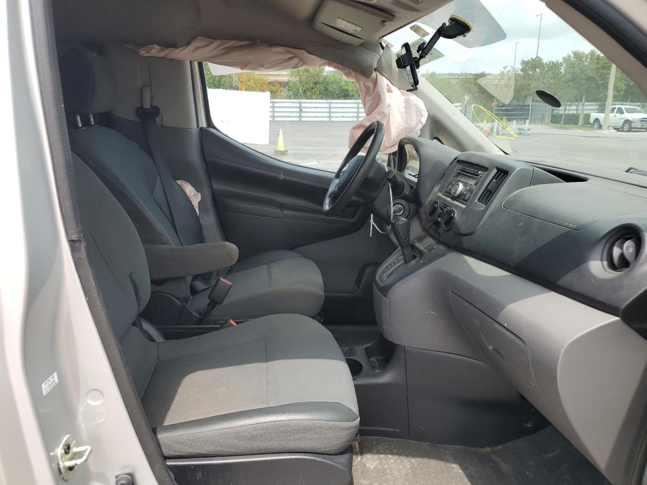 3N6CM0KN6HK715991 NISSAN NV 2017