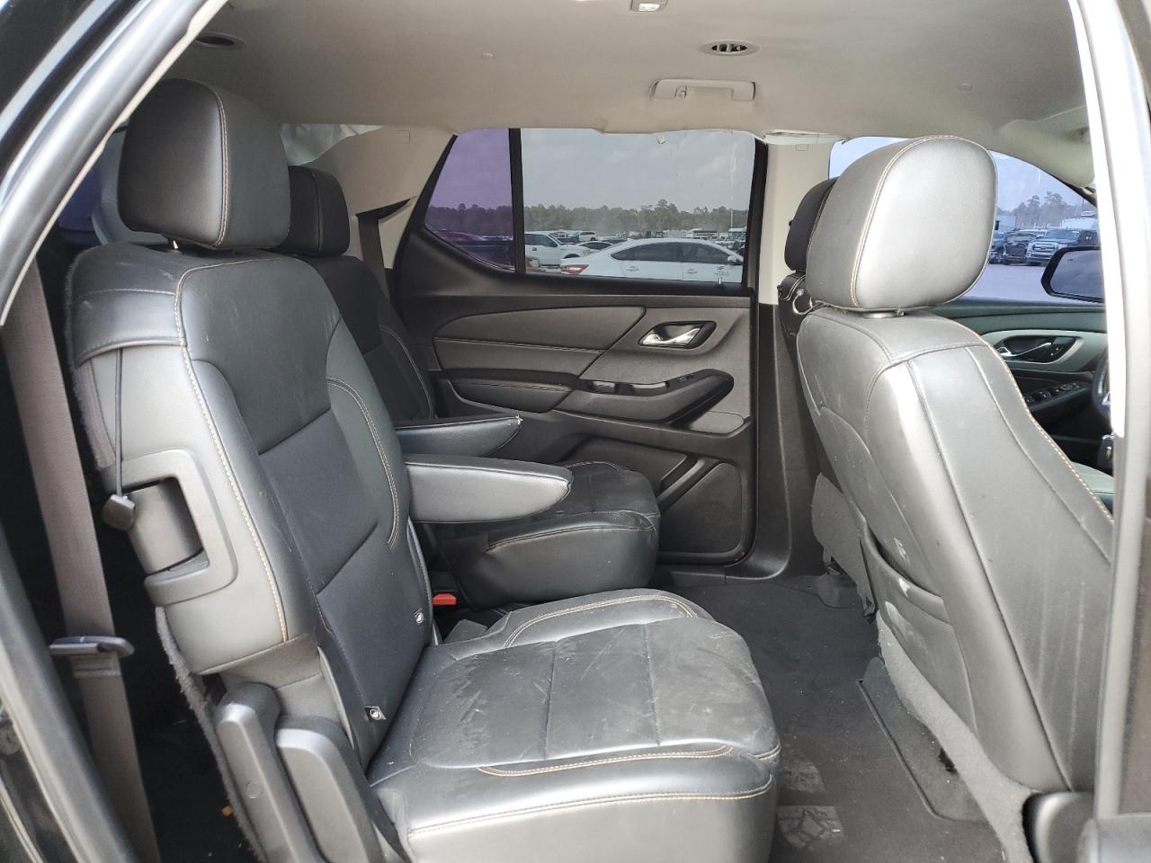 1GNEVJKW2KJ266168 CHEVROLET TRAVERSE 2019