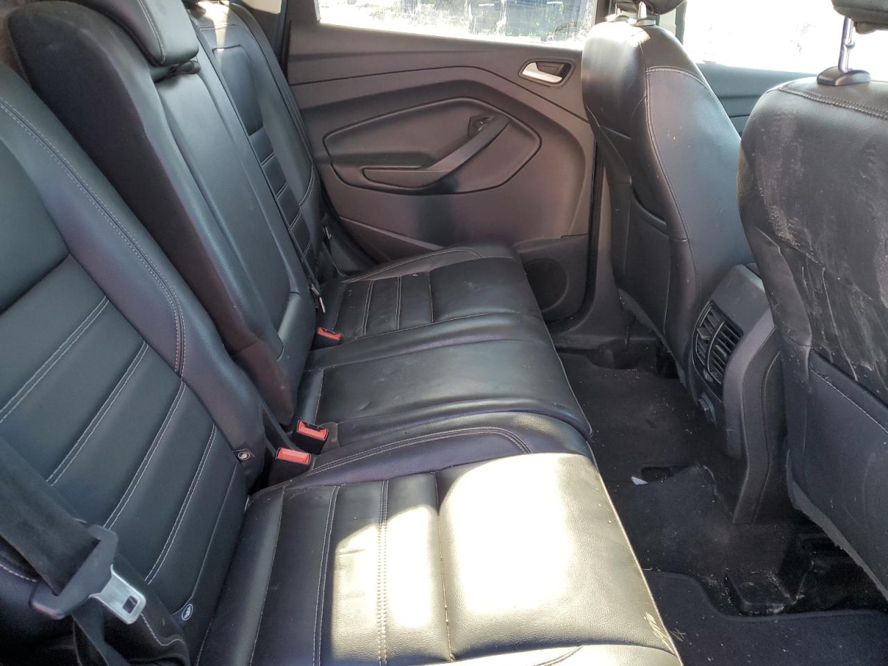 1FMCU9HD3JUC82671 FORD ESCAPE 2018