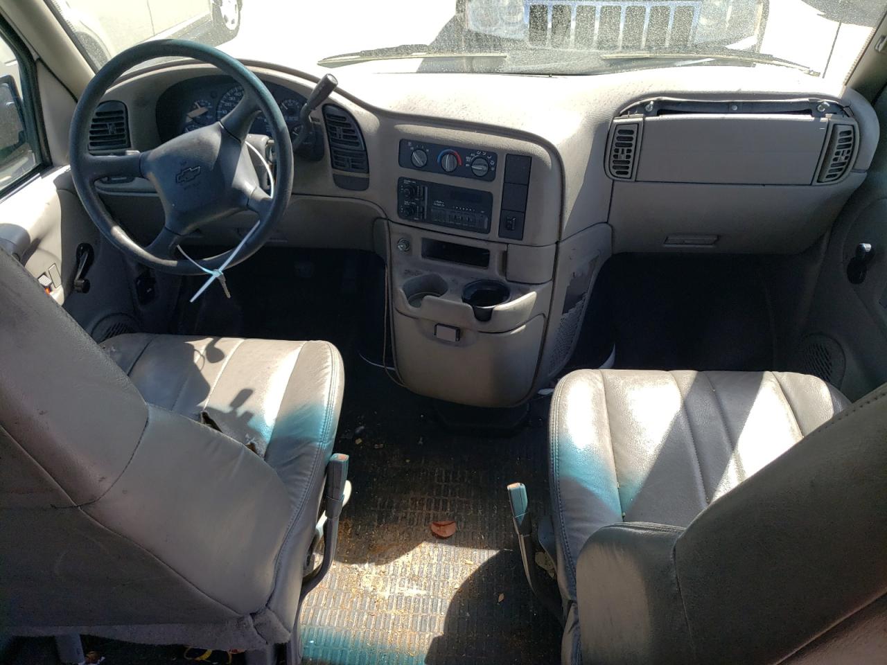 1GCDM19X32B154561 2002 Chevrolet Astro