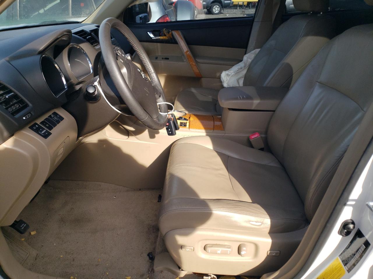 JTEEW44A382013934 2008 Toyota Highlander Hybrid Limited