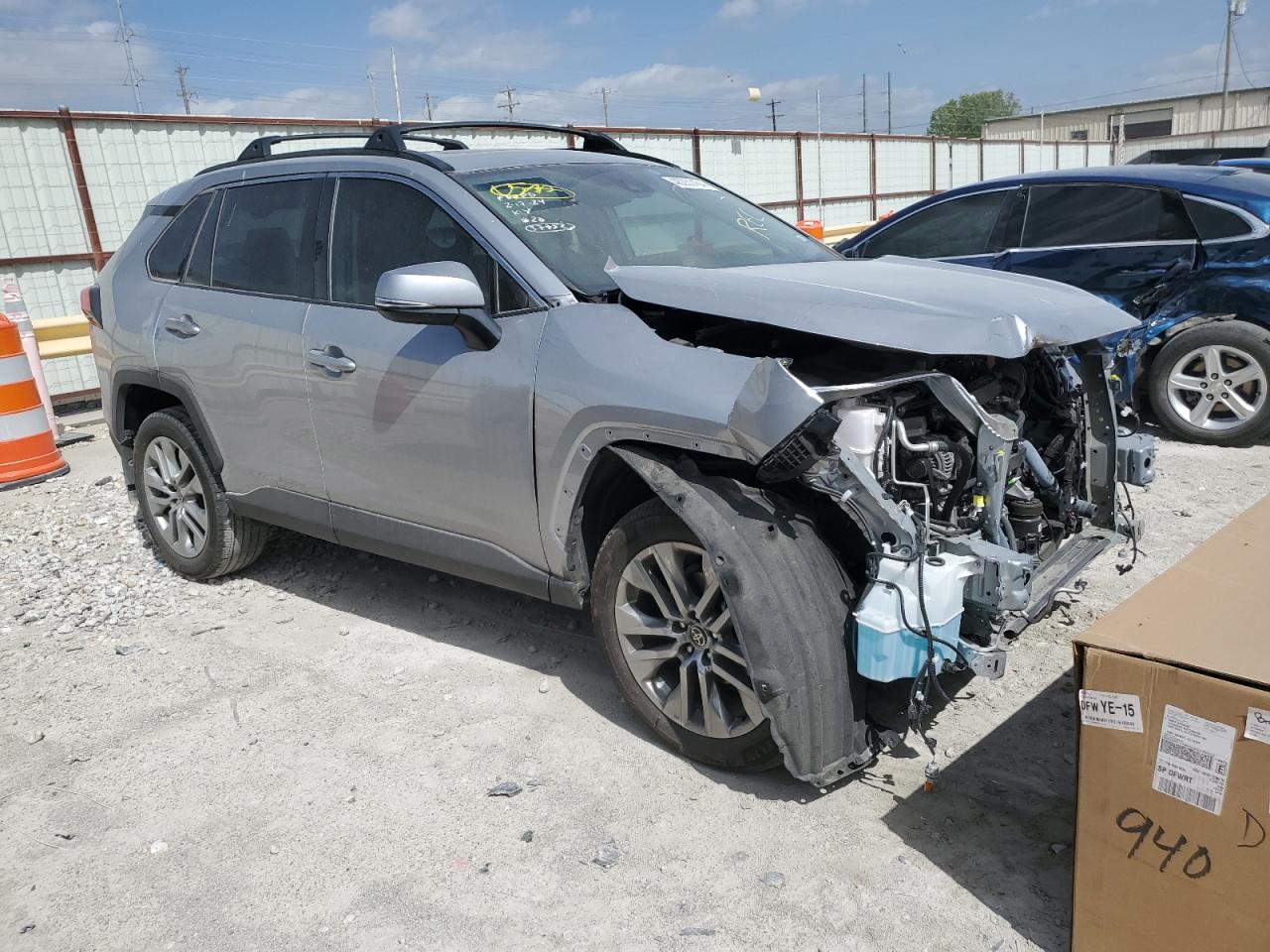 2T3C1RFV6NC206381 TOYOTA RAV4 2022
